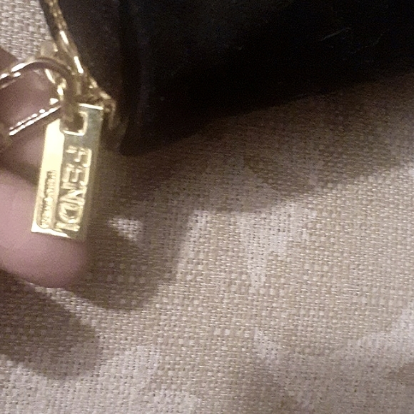 FENDI NEW AUTHENTIC LIMITED COSMETIC BAG WITH UNBRANDED WRISTLET - Picture 3 of 9